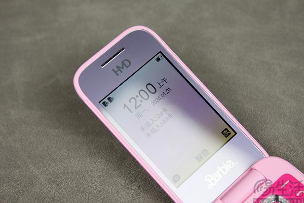 HMD Barbie Phone评测，不只是简单的功能机